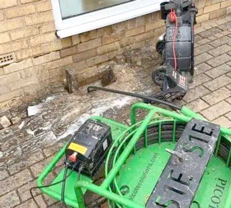Paul Scott Drainage Solutions unblocking drain